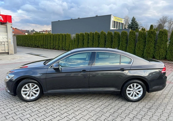 Volkswagen Passat cena 75900 przebieg: 78000, rok produkcji 2019 z Cieszyn małe 154